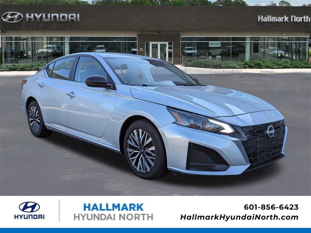 2024 Nissan Altima SV