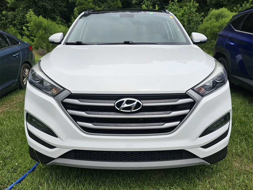 Used 2018 Hyundai Tucson Value with VIN KM8J33A22JU690854 for sale in Ridgeland, MS