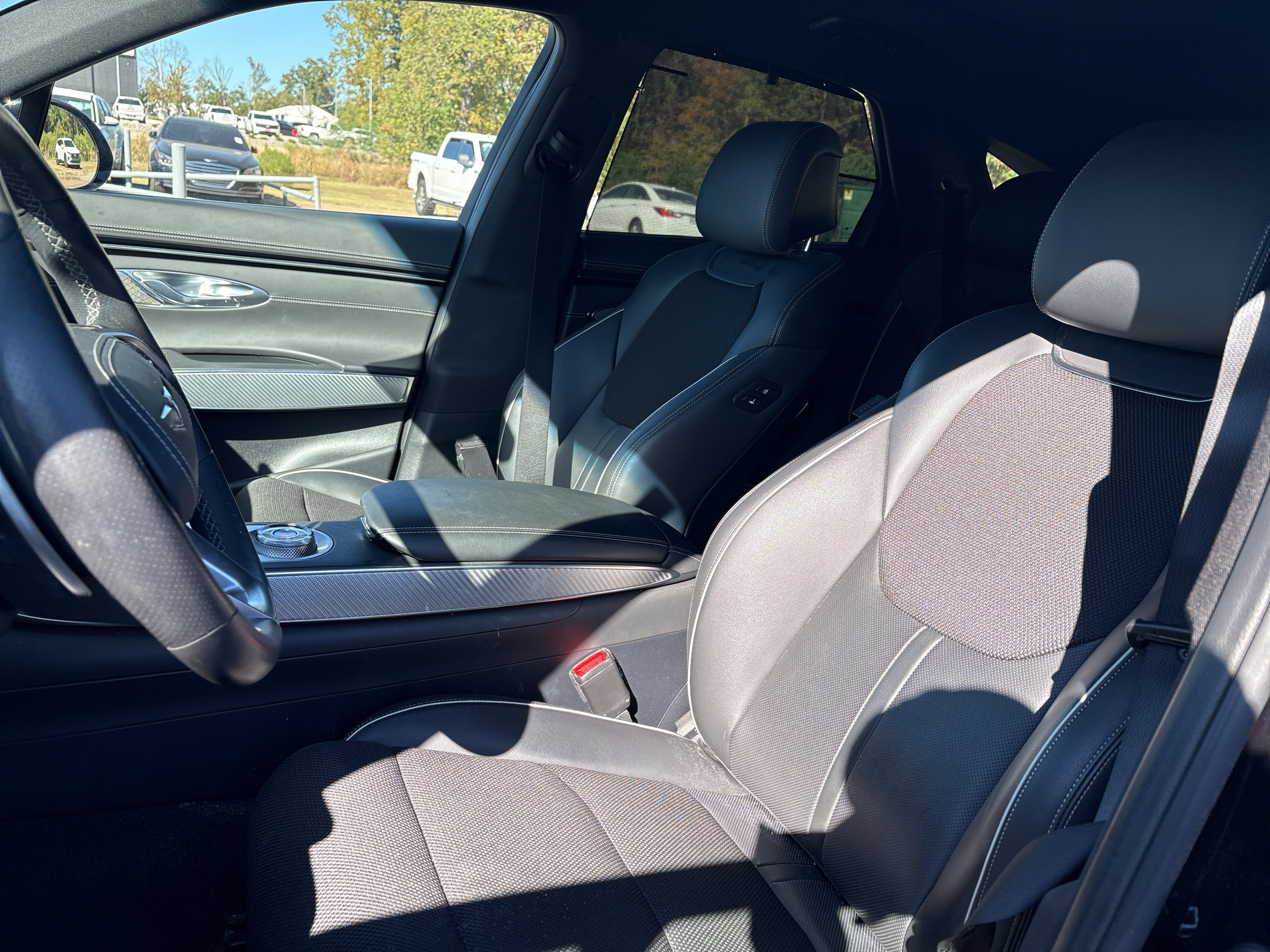 2024 GENESIS GV70