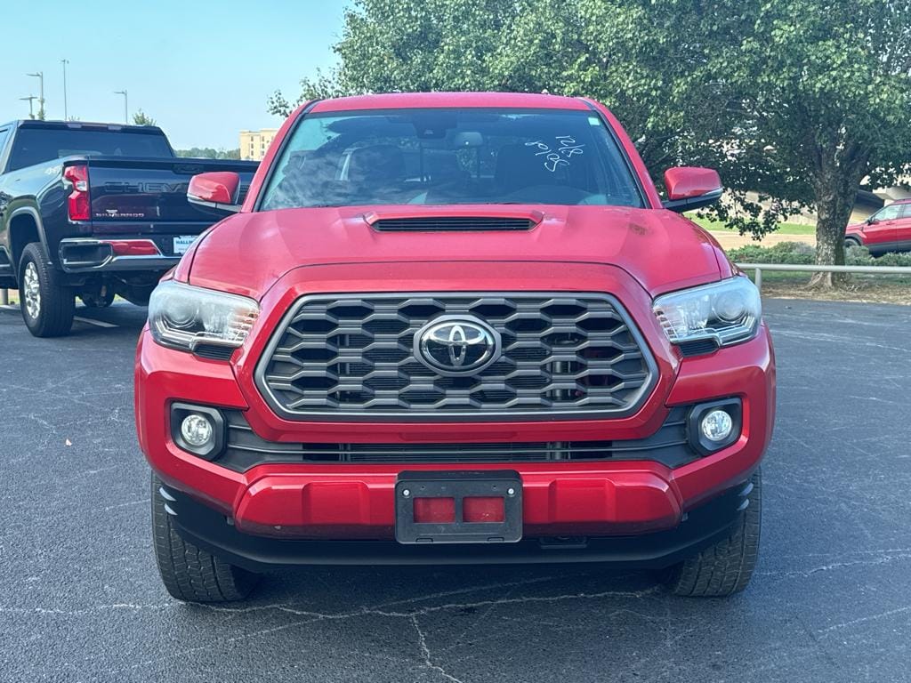 Used 2022 Toyota Tacoma TRD Sport with VIN 3TMCZ5ANXNM455825 for sale in Ridgeland, MS