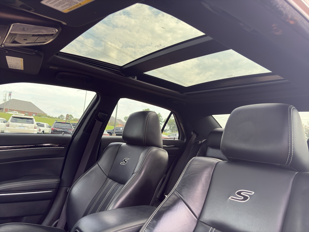 2023 Chrysler 300 S - Photo 24