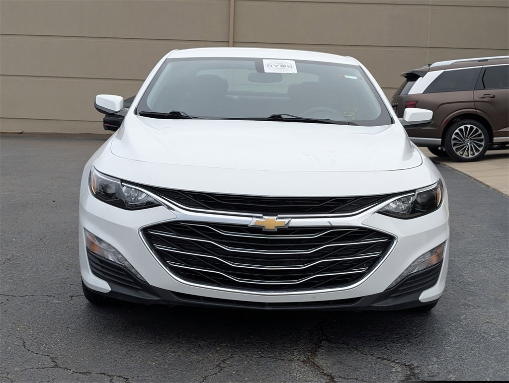 Used 2021 Chevrolet Malibu 1LT with VIN 1G1ZD5ST6MF065107 for sale in Ridgeland, MS