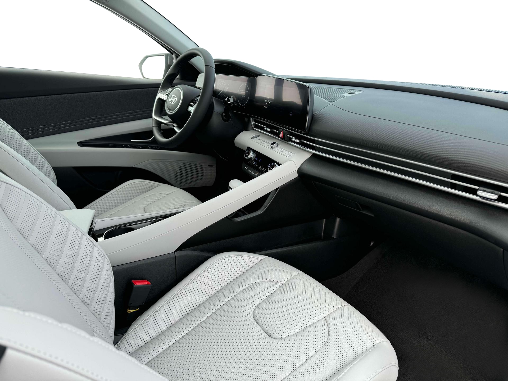 2025 Hyundai Elantra Limited - Photo 15