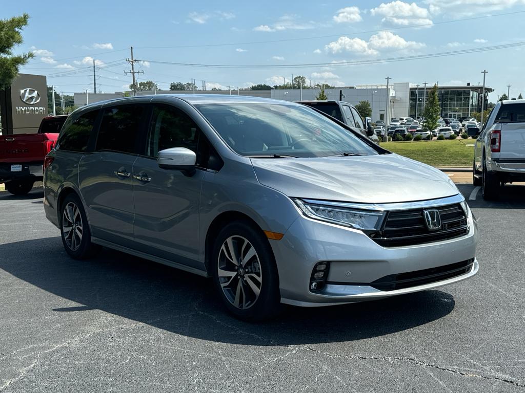 Used 2024 Honda Odyssey Touring with VIN 5FNRL6H86RB030534 for sale in Ridgeland, MS