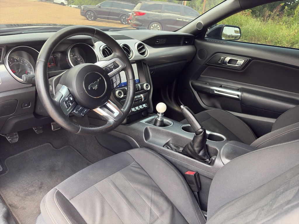 2020 Ford Mustang GT - Photo 8