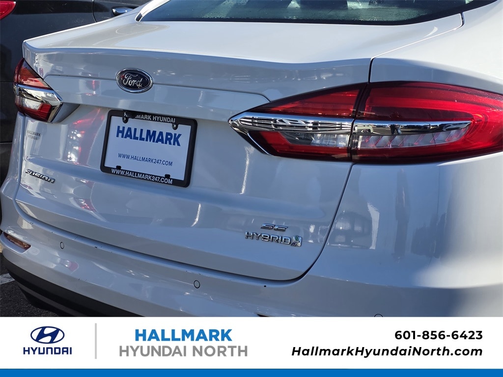 2019 Ford Fusion Hybrid SE's photo