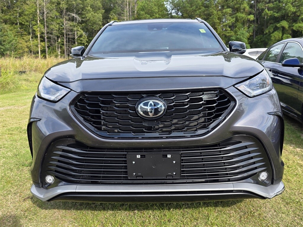 2024 Toyota Highlander XSE photo 2