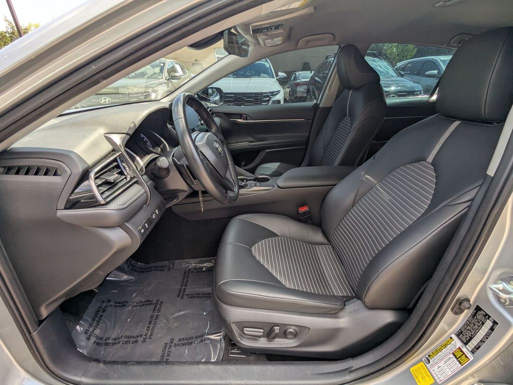 2024 Toyota Camry SE - Photo 15