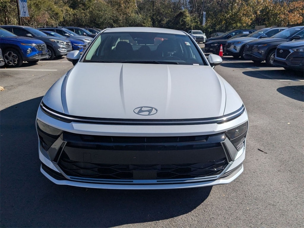 Certified 2025 Hyundai Sonata SE Sedan