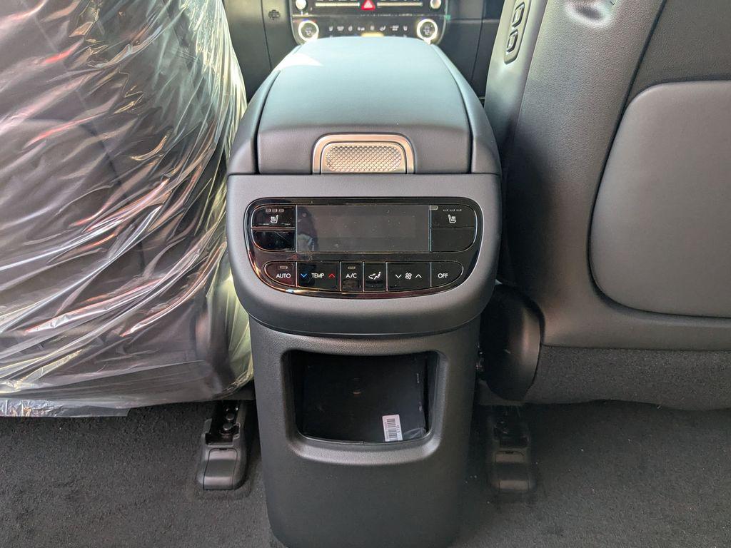2026 Hyundai IONIQ 9 SEL - Photo 17