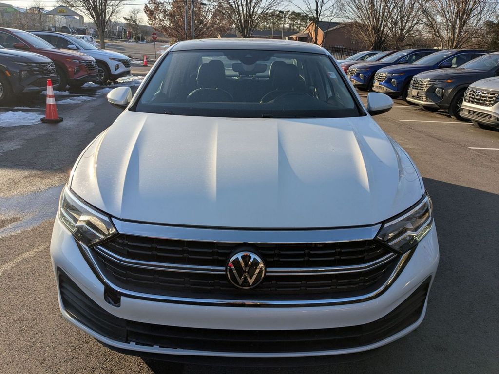Used 2024 Volkswagen Jetta SE with VIN 3VW7M7BUXRM088011 for sale in Hendersonville, TN