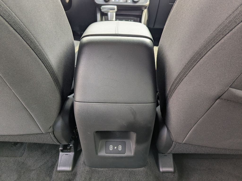 2025 Hyundai Tucson SE - Photo 16