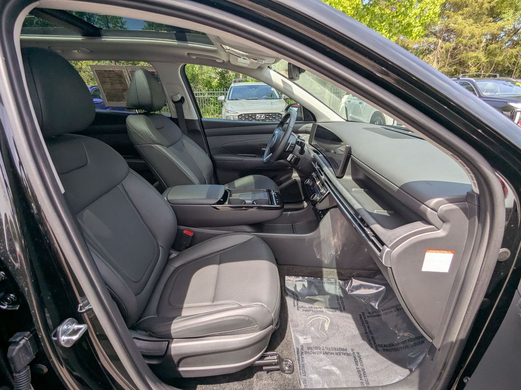 2025 Hyundai Tucson SEL Convenience - Photo 23