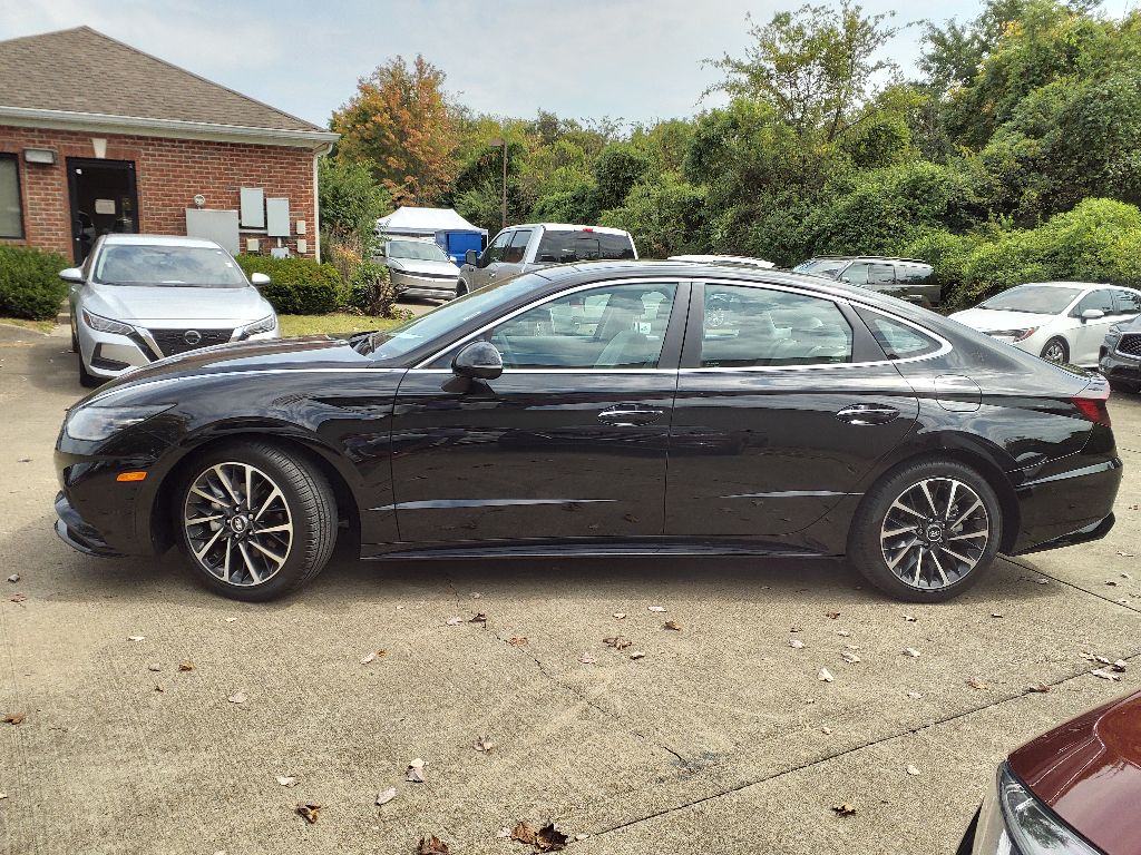 Certified 2022 Hyundai Sonata Limited with VIN KMHL34J29NA180300 for sale in Hendersonville, TN