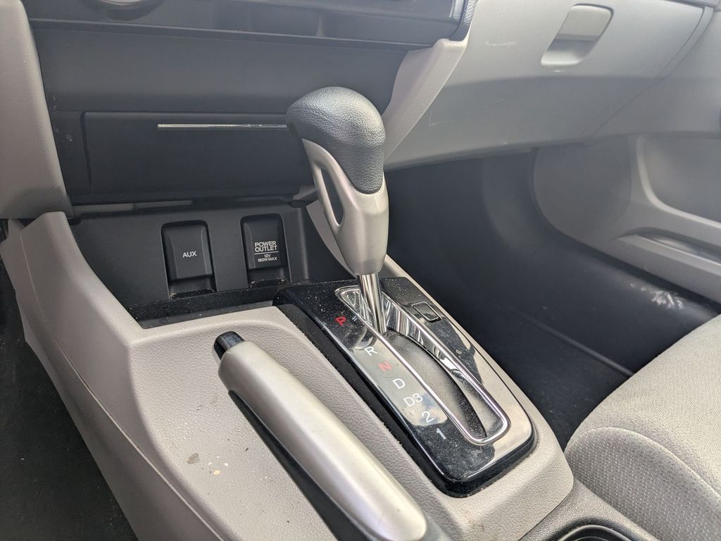 2013 Honda Civic LX - Photo 12