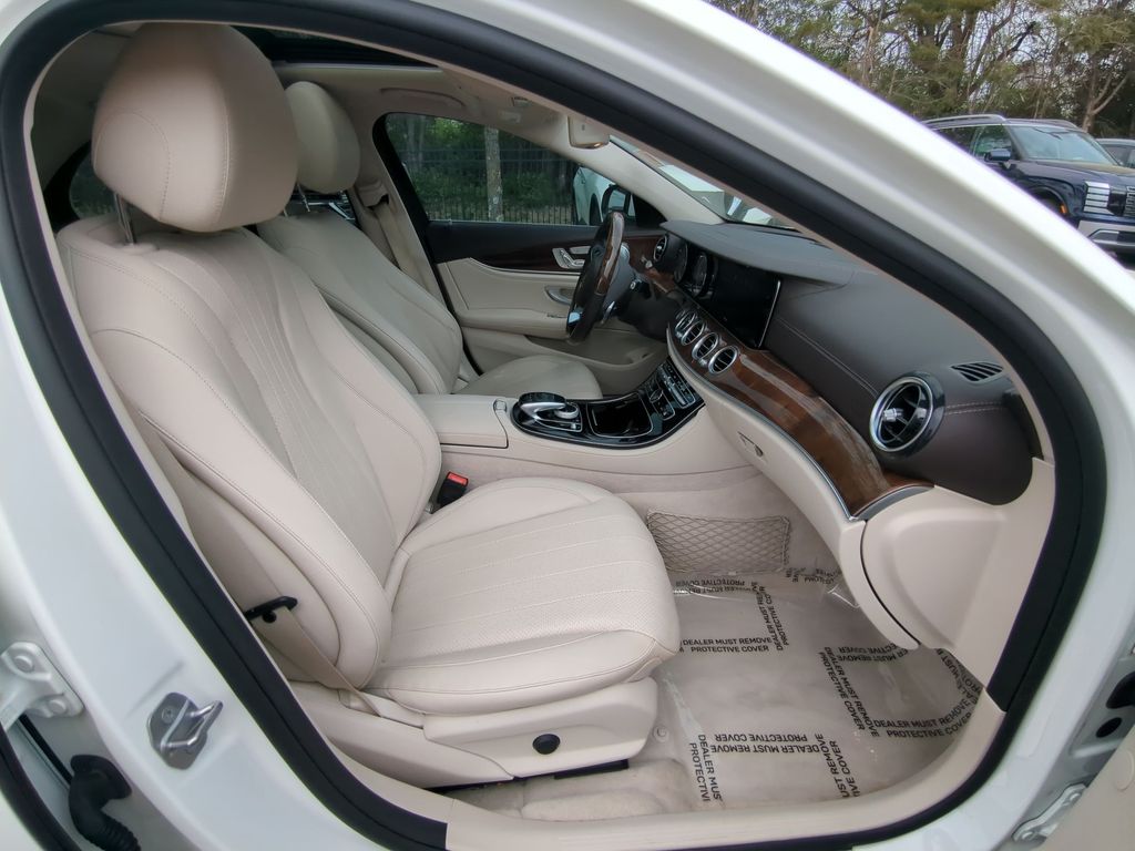 2017 Mercedes-Benz E-Class E300 - Photo 23