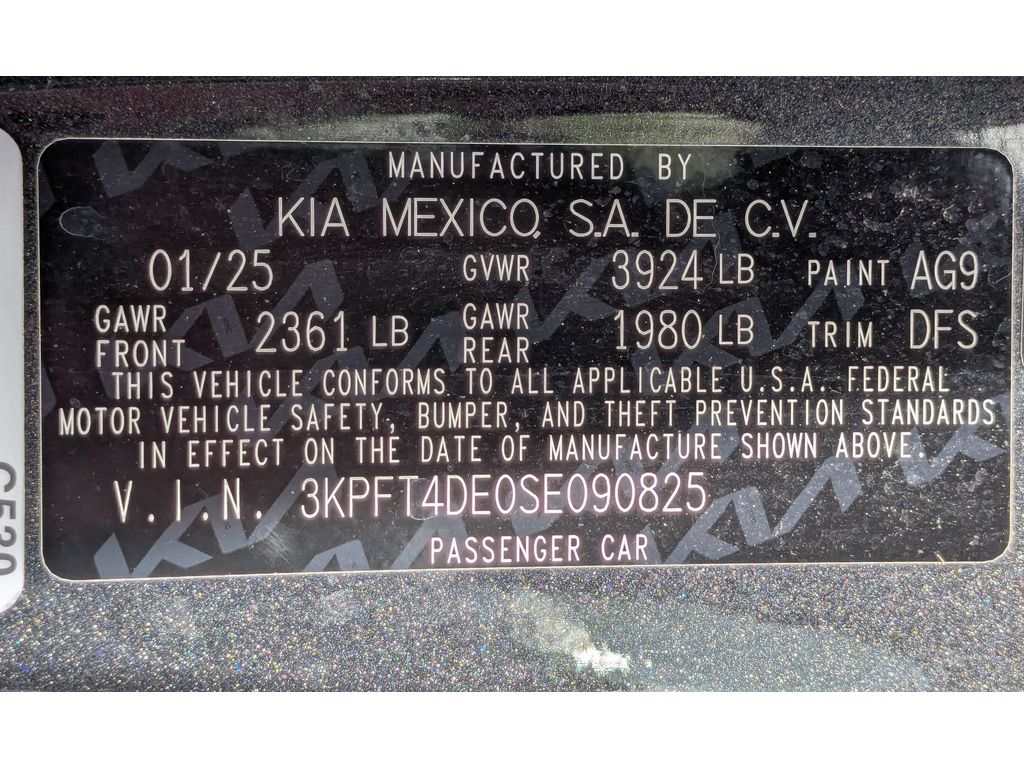 2025 Kia K4 LX - Photo 24