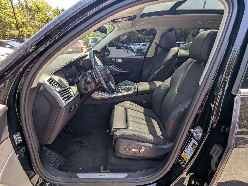 2020 BMW X7 40i - Photo 18