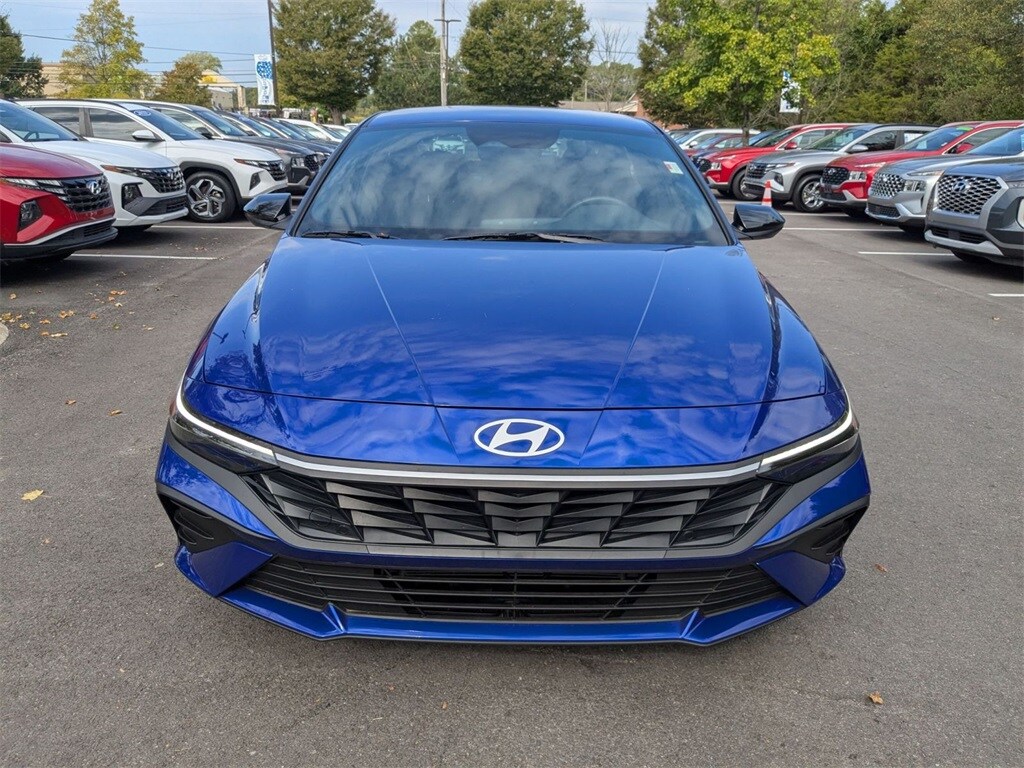 2025 Hyundai Elantra Hybrid SEL Sport photo 2