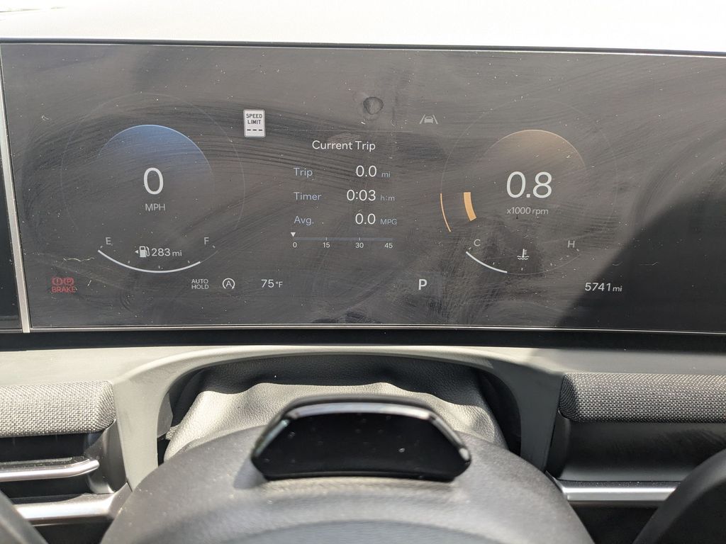 2025 Hyundai Tucson Limited - Photo 11