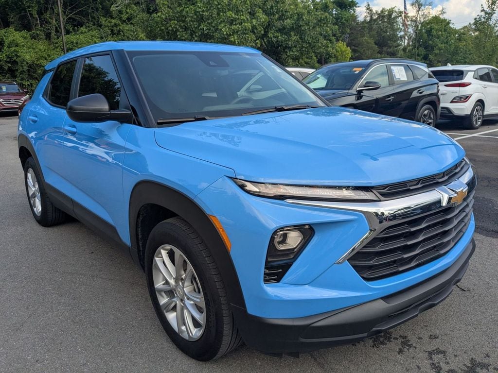 2024 Chevrolet TrailBlazer LS - Photo 3