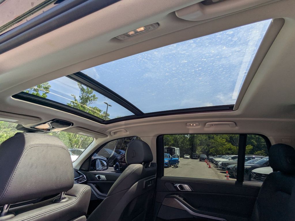 2020 BMW X7 40i - Photo 22