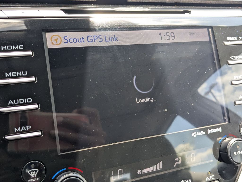 2019 Toyota Camry SE - Photo 13