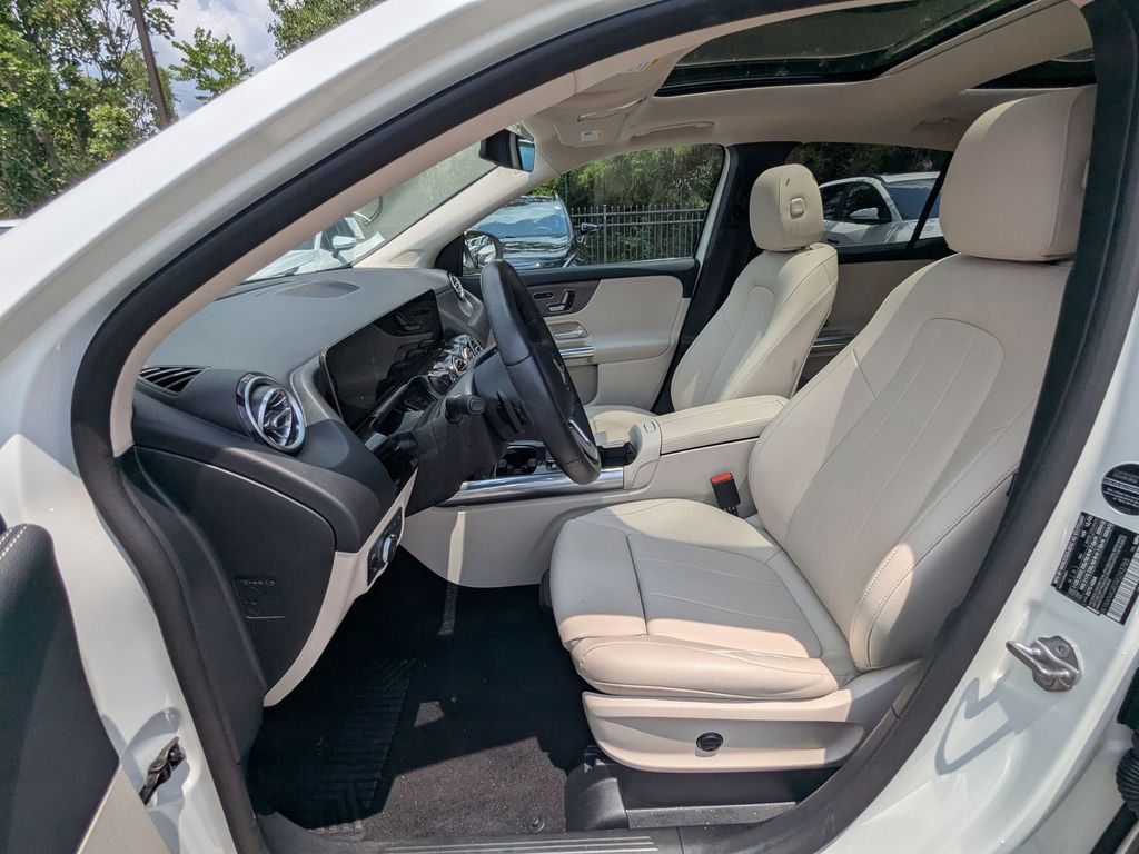2021 Mercedes-Benz GLA GLA250 - Photo 16