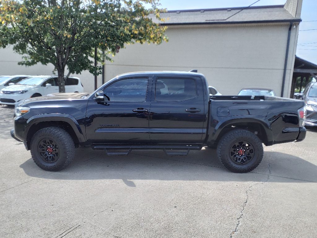 Used 2022 Toyota Tacoma TRD Sport with VIN 3TMCZ5ANXNM462046 for sale in Hendersonville, TN