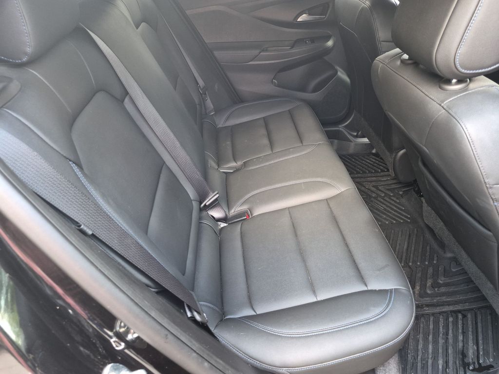 2025 Buick Envista Sport Touring - Photo 18