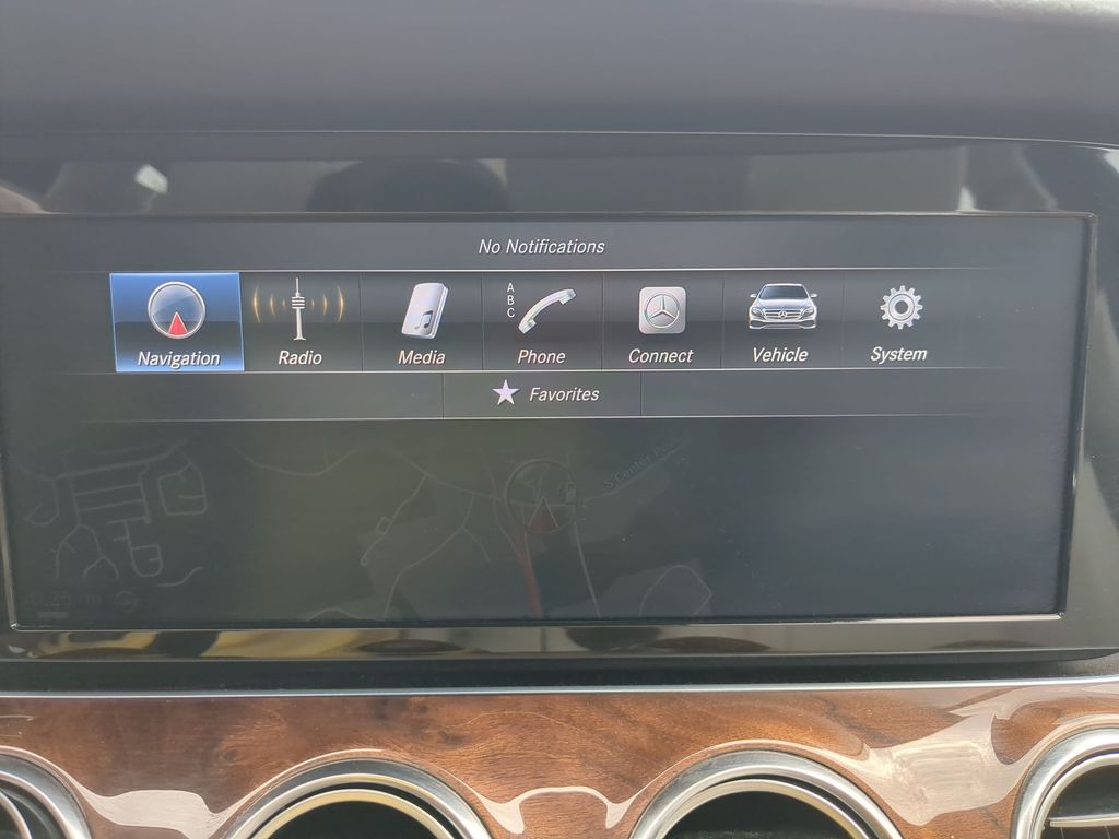 2017 Mercedes-Benz E-Class E300 - Photo 15