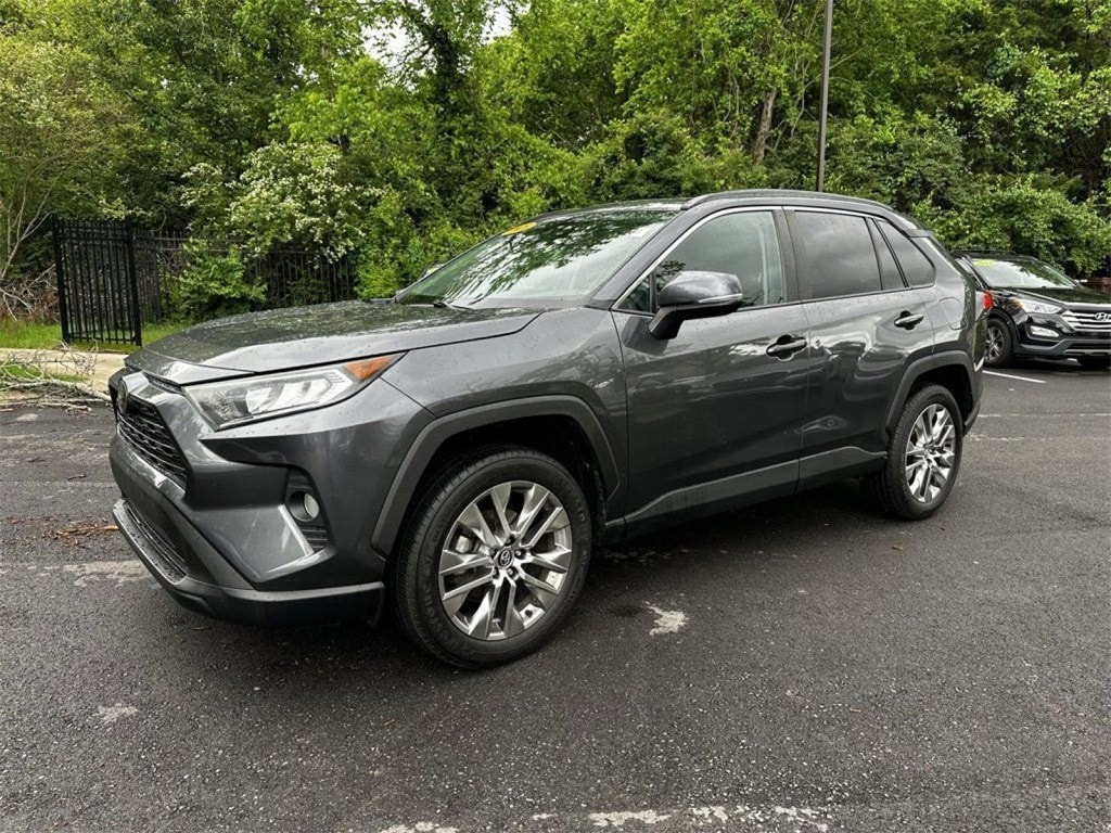 Used 2021 Toyota RAV4 XLE Premium with VIN 2T3C1RFV5MC099371 for sale in Hendersonville, TN