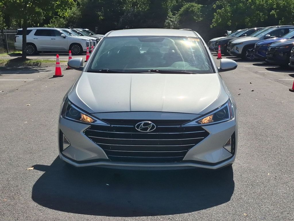 Used 2019 Hyundai Elantra SE with VIN 5NPD74LF7KH492553 for sale in Hendersonville, TN