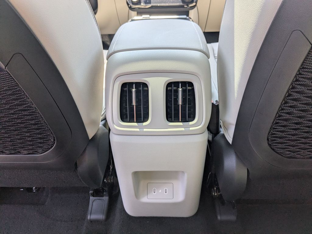 2026 Hyundai Tucson Limited - Photo 18