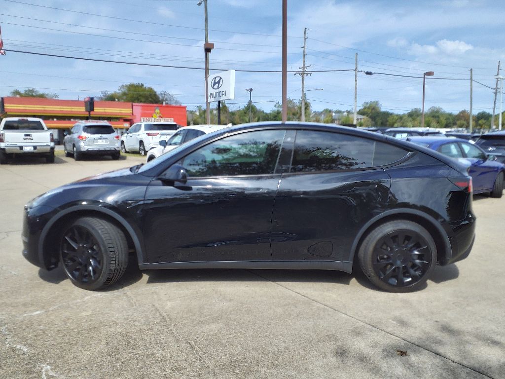 Used 2020 Tesla Model Y Long Range with VIN 5YJYGDEE1LF037557 for sale in Hendersonville, TN