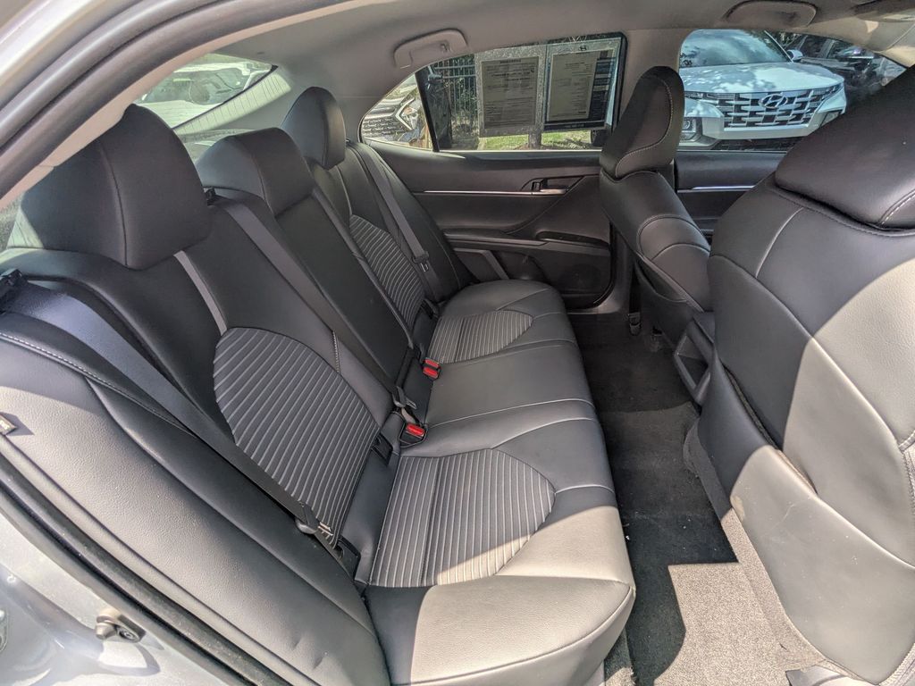 2024 Toyota Camry SE - Photo 19