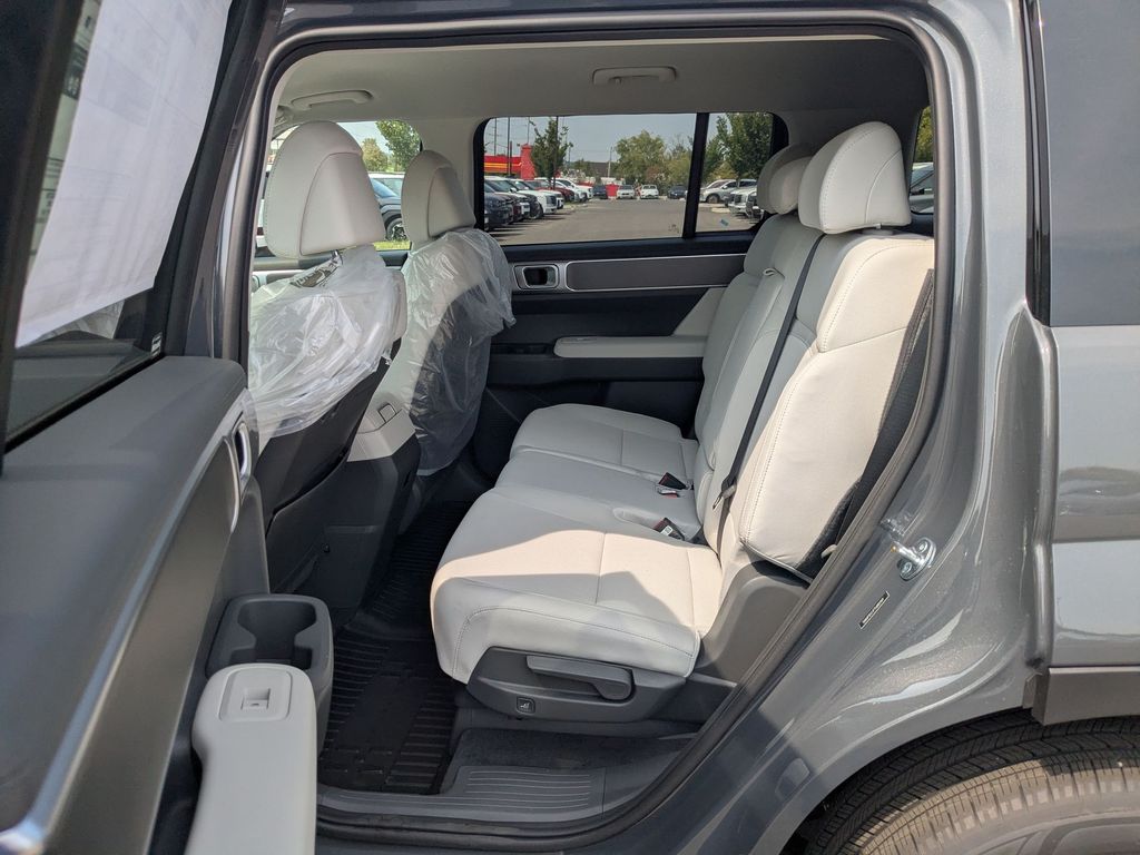 2026 Hyundai Santa Fe SE - Photo 18