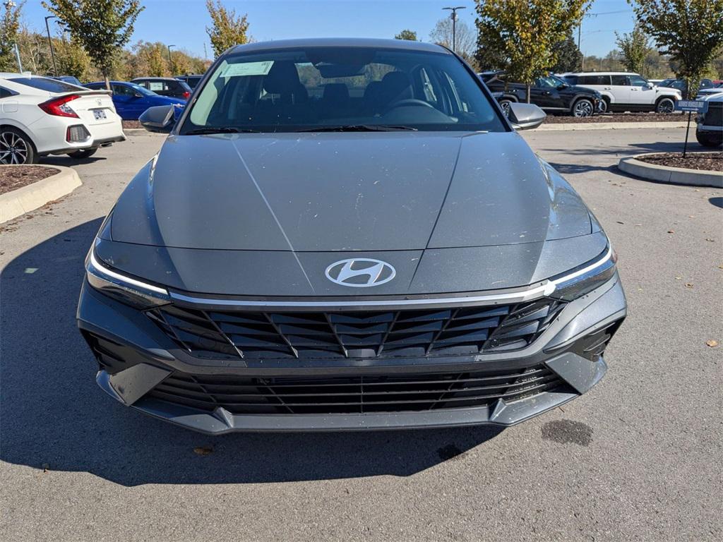 2026 Hyundai Elantra Blue photo 2