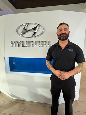 Staff member Sam Campagna from ID_de818ce2b4a8