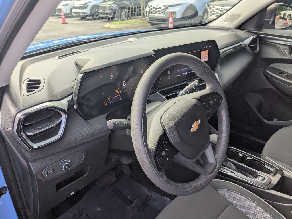 2024 Chevrolet TrailBlazer LS - Photo 10