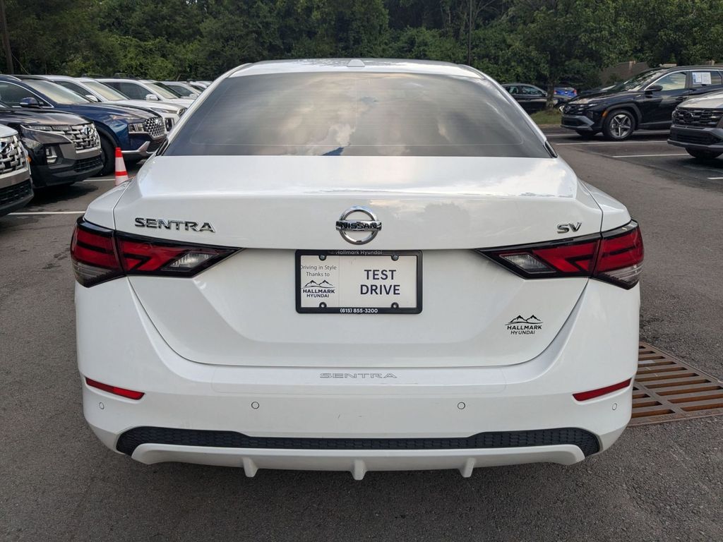 2022 Nissan Sentra SV - Photo 7