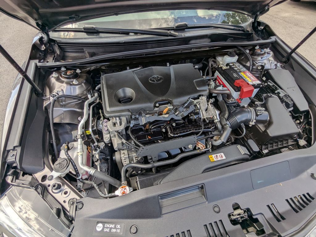 2019 Toyota Camry SE - Photo 24