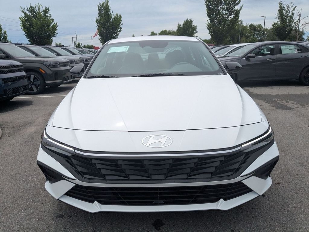 New 2026 Hyundai Elantra SEL Sport Sedan