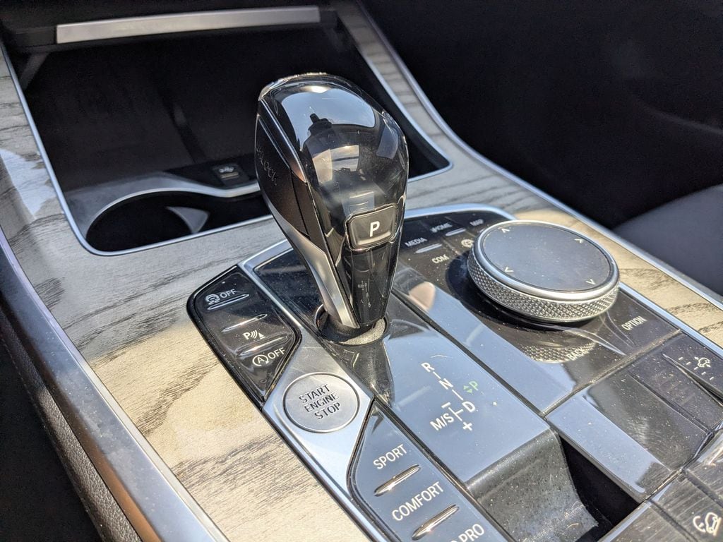 2020 BMW X7 40i - Photo 13