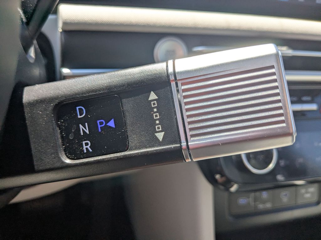 2026 Hyundai Tucson Limited - Photo 12