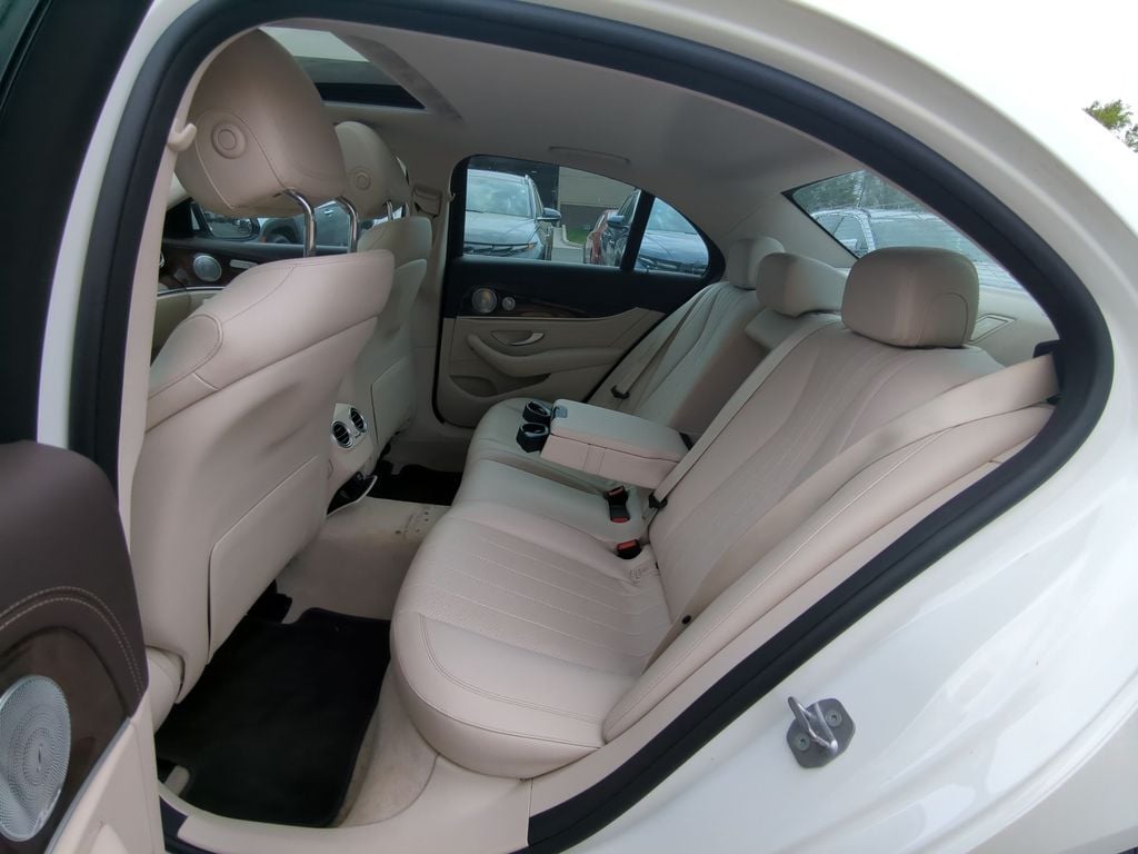 2017 Mercedes-Benz E-Class E300 - Photo 21