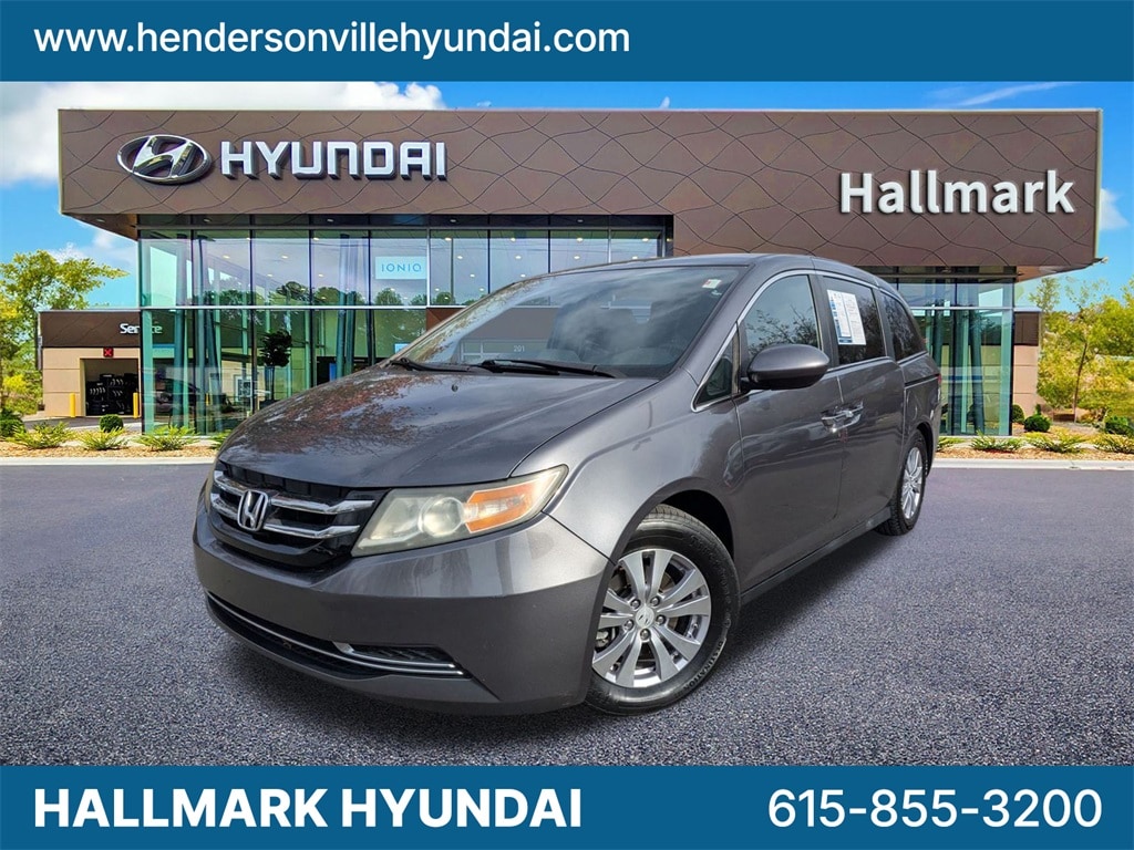 2016 Honda Odyssey SE's photo