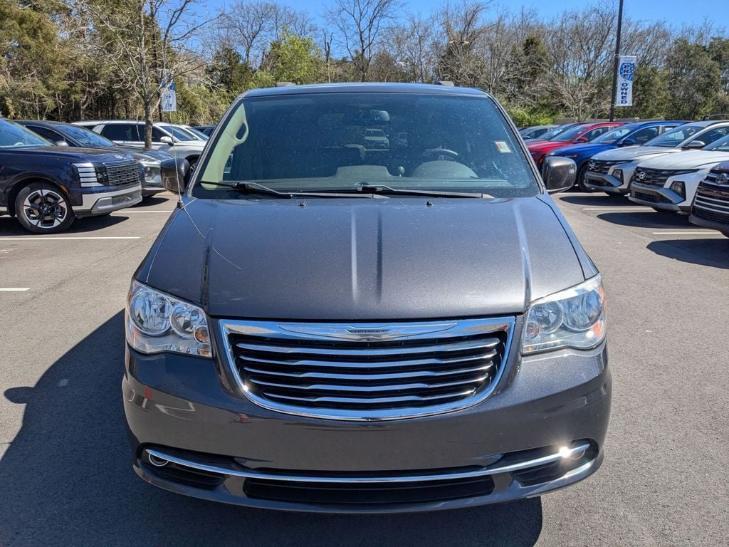 Used 2015 Chrysler Town & Country Touring with VIN 2C4RC1BG7FR618395 for sale in Hendersonville, TN