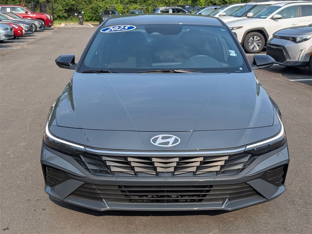 Used 2025 Hyundai Elantra SEL with VIN KMHLM4DGXSU892751 for sale in Hendersonville, TN