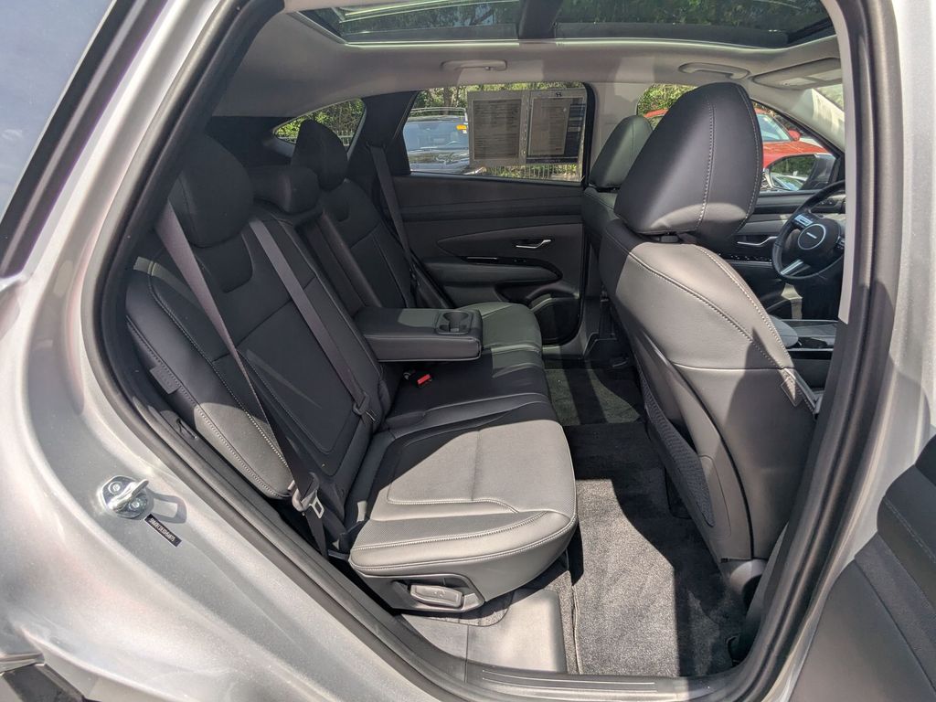 2025 Hyundai Tucson Limited - Photo 22
